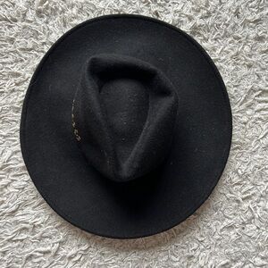 Universal Thread Black Fedora Hat